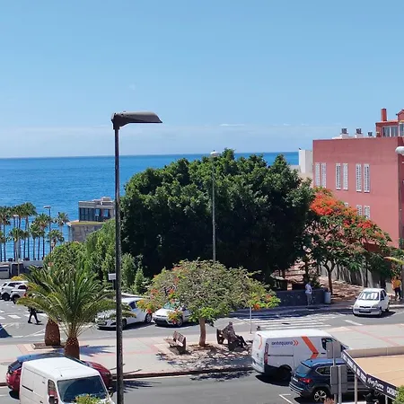 Ocean Views Апартаменты